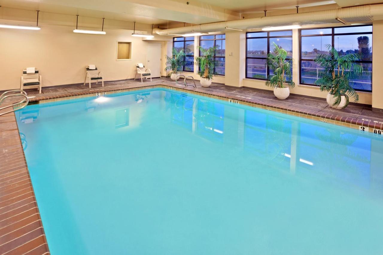 Holiday Inn Express Hotel & Suites Pasco-Tricities By Ihg Exterior foto